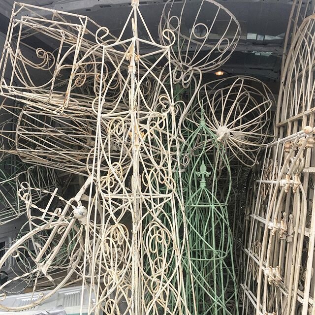 More Garden goodness heading to the shop! Unloading today and tomorrow! #gardenlife #gardendecor #cloche #topiary  #anniesloan #chalkpaintedfurniture #handpaintedfurniture #repurposedfurniture #paintedfurniture #upcycledfurniture #vintagedecor #farmh